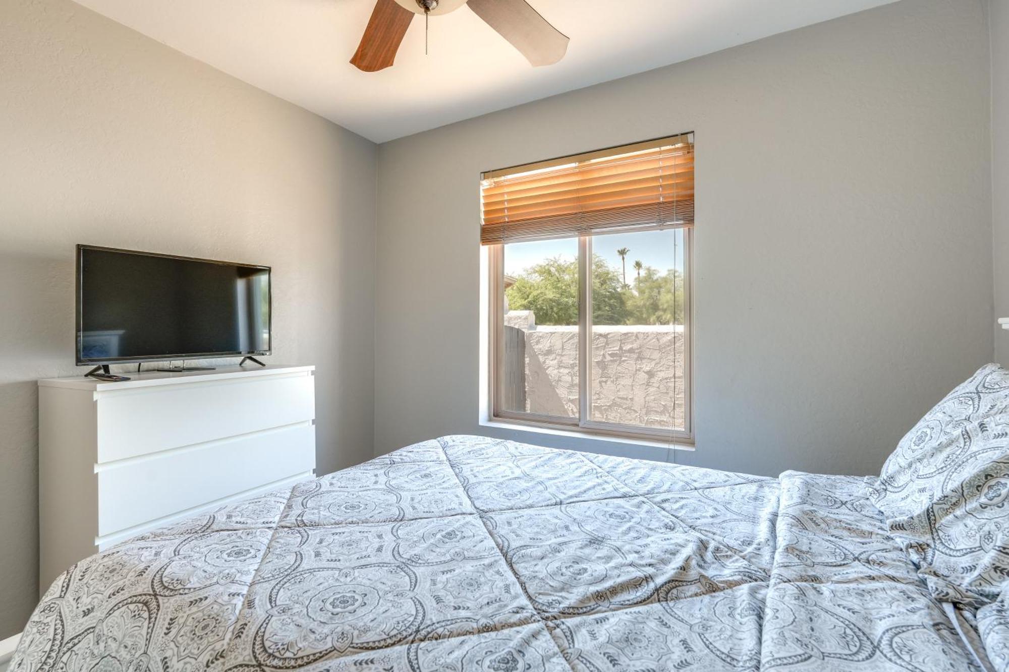 Phoenix Home With Pool About 10 Mi To Camelback Mtn Екстериор снимка