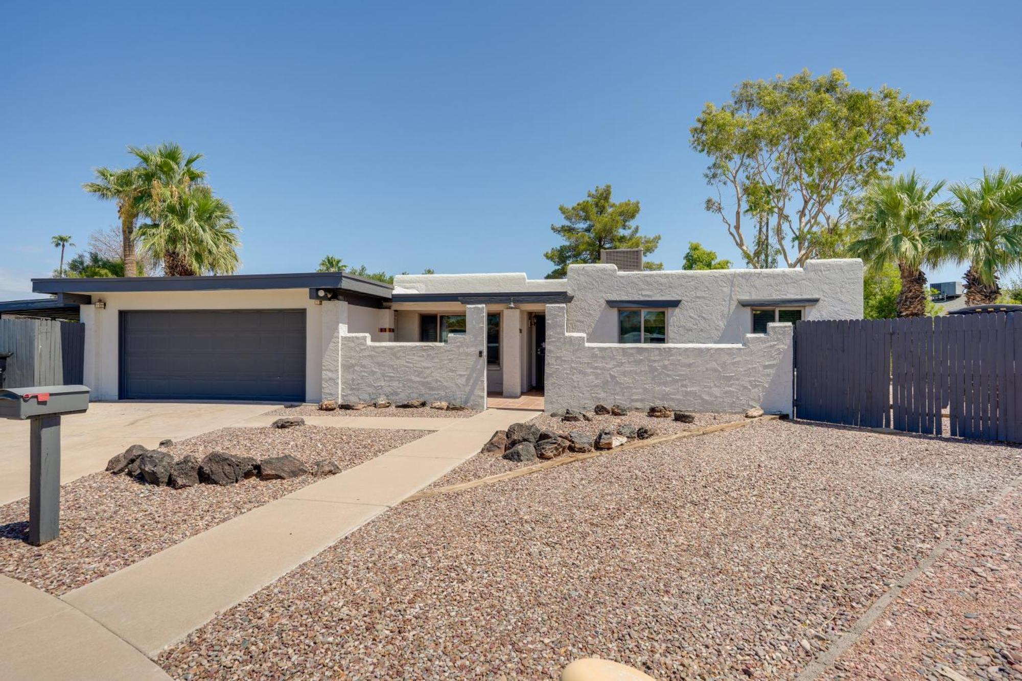 Phoenix Home With Pool About 10 Mi To Camelback Mtn Екстериор снимка